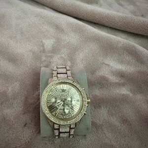 Luxurious Gold and Silver Timepiece